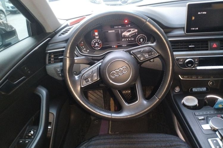 Used Audi A4L 2017 Plus 45 TFSI quattro Stylish Model Steering Wheel