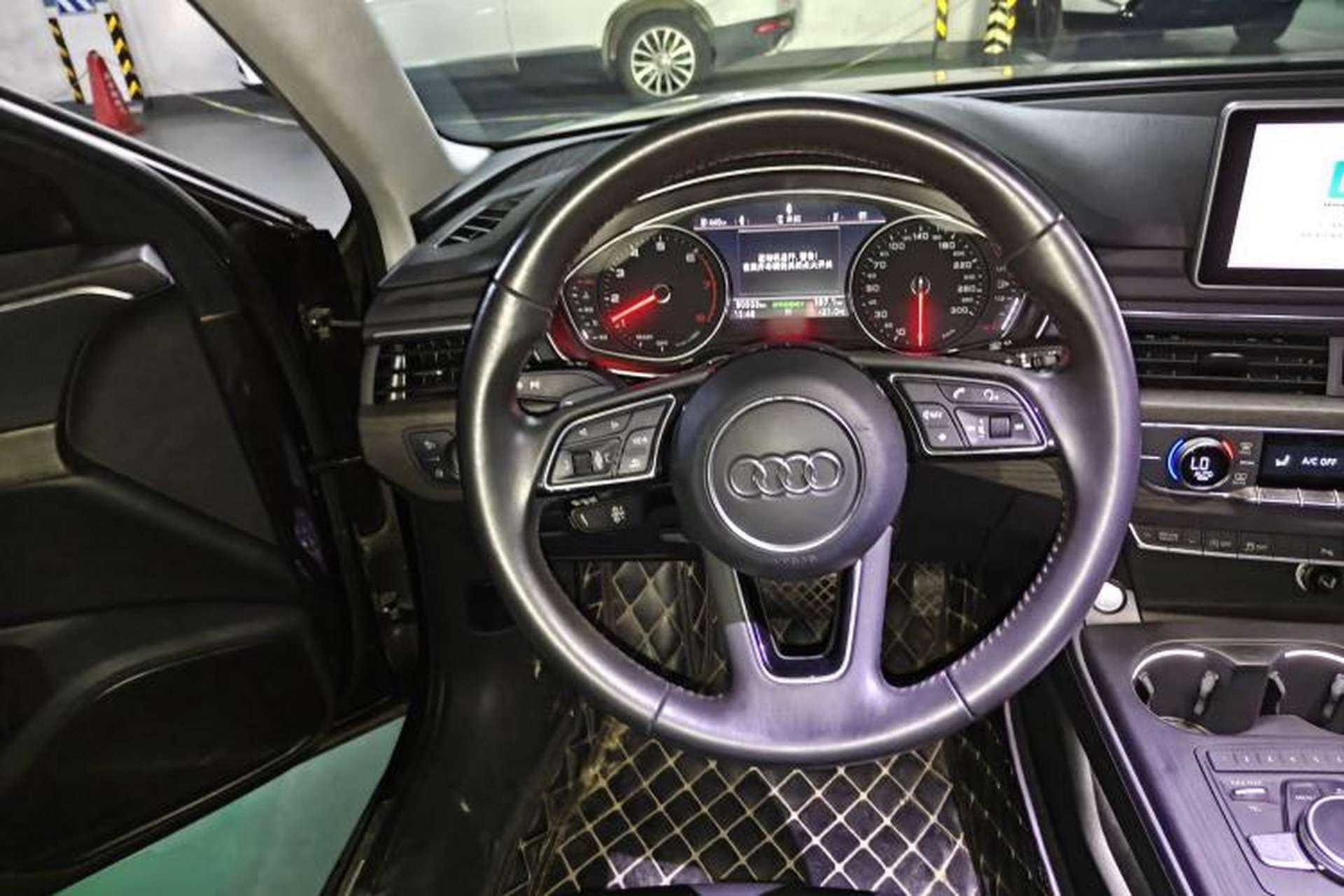 Used Audi A4L 2017 45 TFSI quattro Style Edition Steering Wheel
