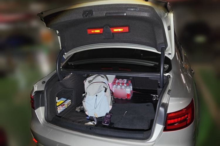 Used Audi A4L 2017 40 TFSI Fashion Model Trunk