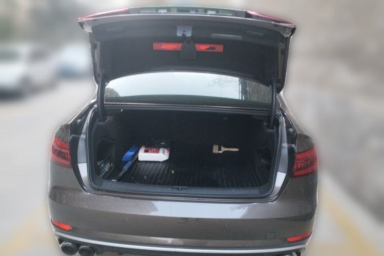 Used Audi A4L 2017 Plus 45 TFSI quattro Stylish Model Trunk