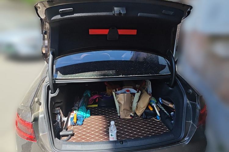 Used Audi A4L 2017 Plus 40 TFSI Fashion Model Trunk