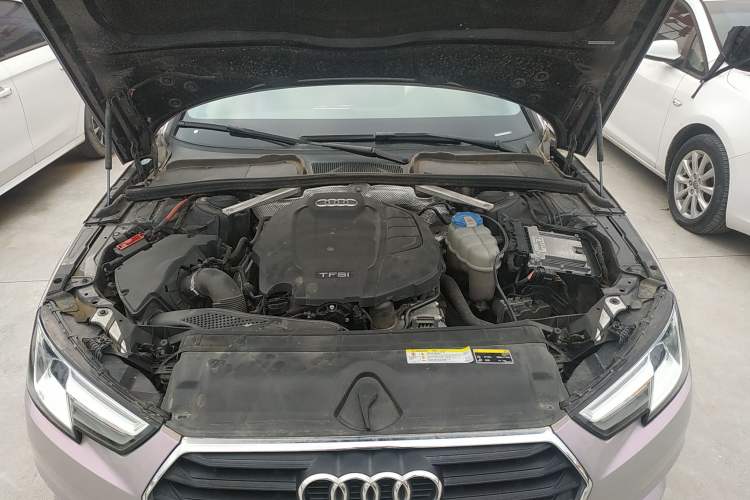 Used Audi A4L 2017 40 TFSI Ambition Edition Engine Bay