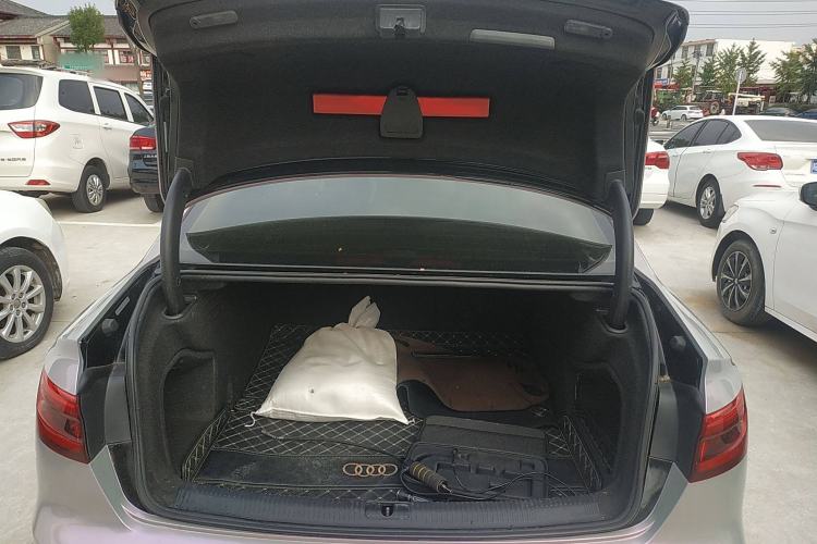 Used Audi A4L 2017 40 TFSI Ambition Edition Trunk
