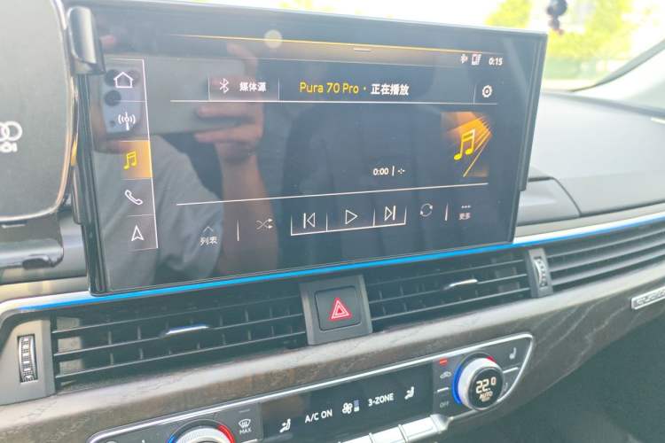 Used Audi A4L 2017 40 TFSI Fashion Model Audio And AC Panel