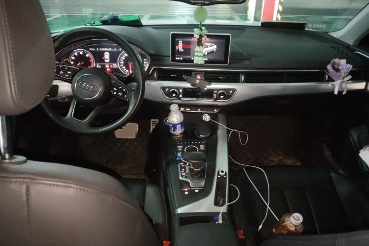 Used Audi A4L 2017 40 TFSI Fashion Model Center Console