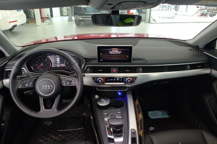 Used Audi A4L 2017 40 TFSI Fashion Model Center Console