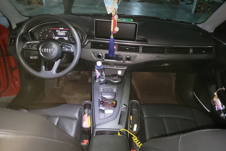 Used Audi A4L 2017 45 TFSI quattro Sport Edition Center Console