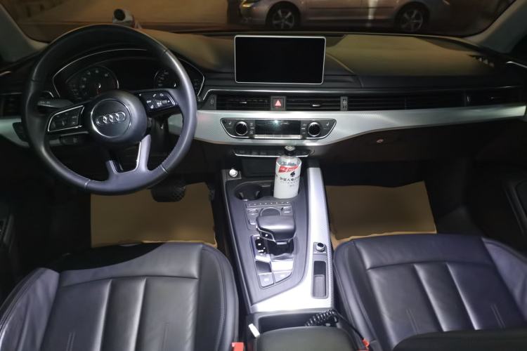 Used Audi A4L 2017 40 TFSI Fashion Model Center Console