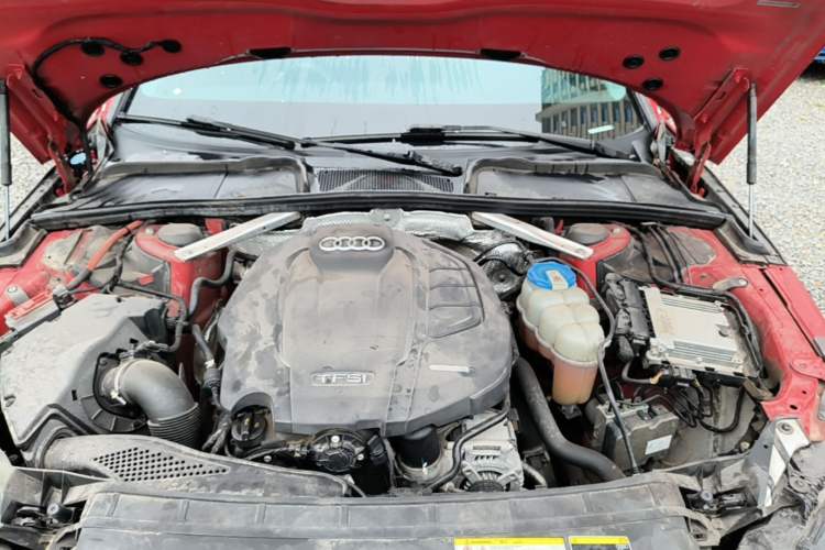 Used Audi A4L 2017 Plus 40 TFSI Ambition Model Engine Bay