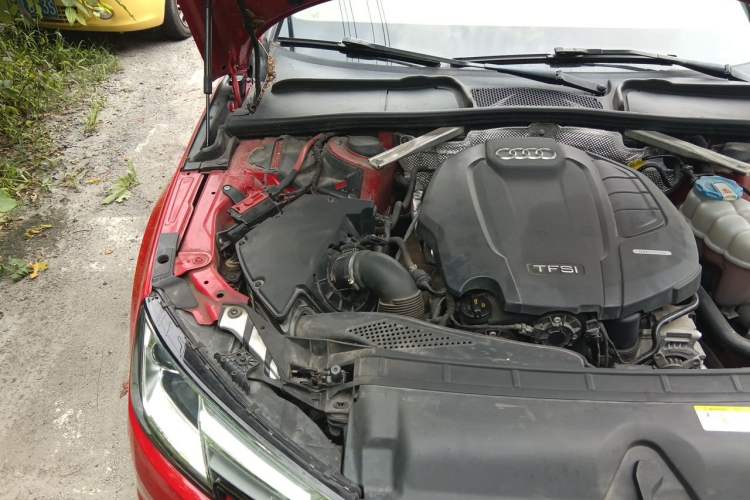 Used Audi A4L 2017 40 TFSI Ambition Edition Engine Bay Right