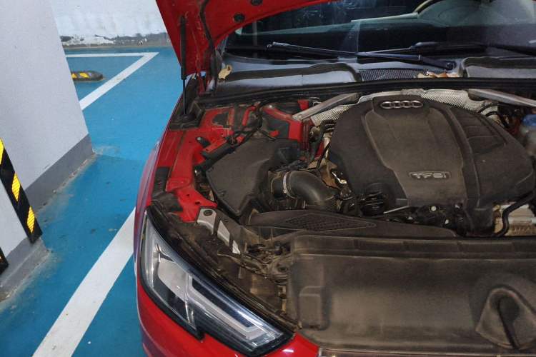 Used Audi A4L 2017 40 TFSI Fashion Model Engine Bay Right