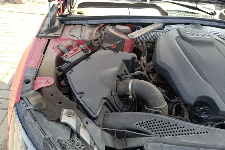 Used Audi A4L 2017 40 TFSI Fashion Model Engine Bay Right
