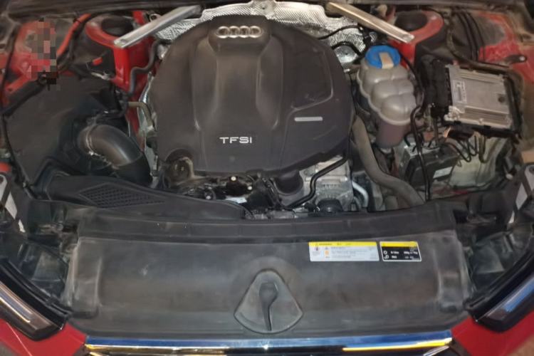 Used Audi A4L 2017 40 TFSI Fashion Model Engine Bay