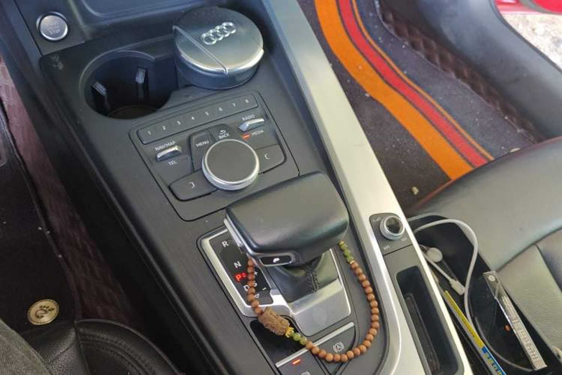 Used Audi A4L 2017 40 TFSI Style Edition Gear Lever