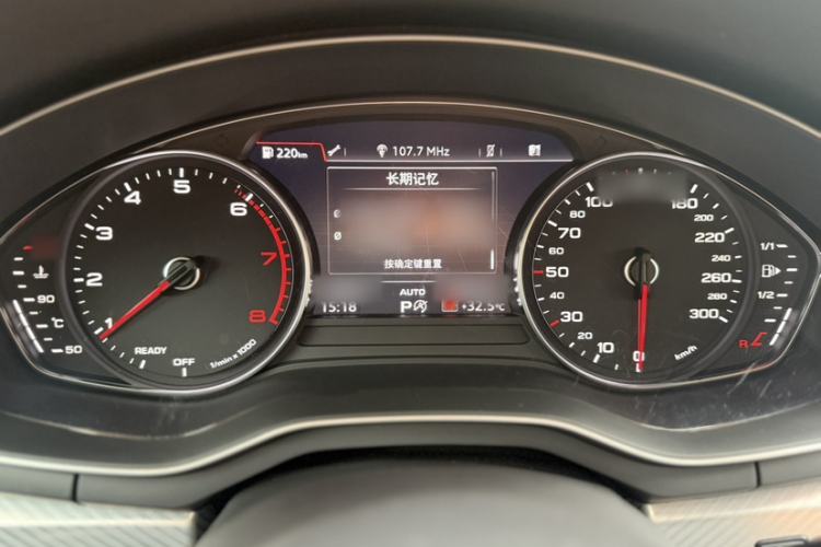 Used Audi A4L 2017 40 TFSI Fashion Model Interior 1