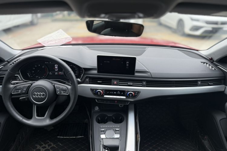 Used Audi A4L 2017 40 TFSI Fashion Model Interior 4