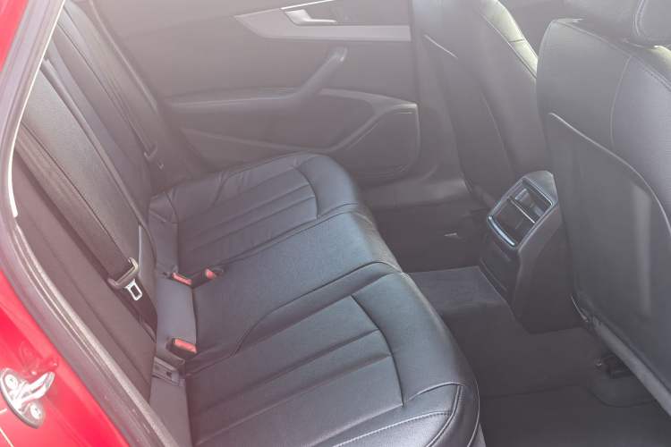 Used Audi A4L 2017 Plus 40 TFSI Ambition Model Interior 5