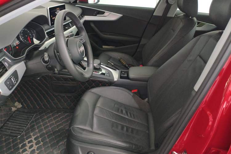 Used Audi A4L 2017 40 TFSI Fashion Model Left Front Seat