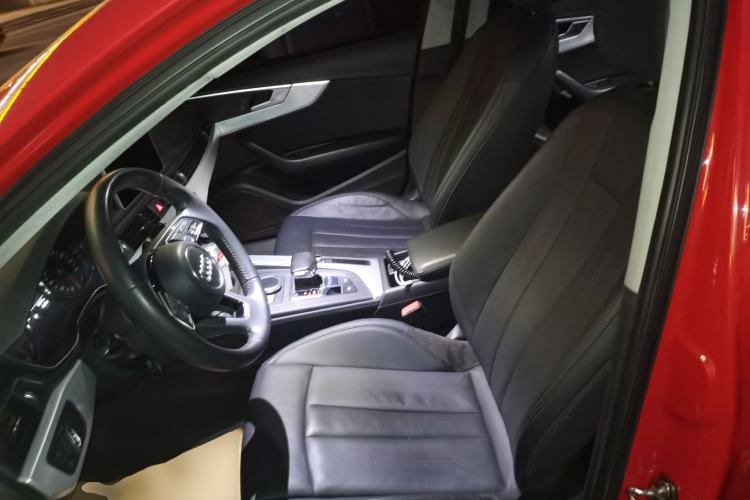 Used Audi A4L 2017 40 TFSI Fashion Model Left Front Seat