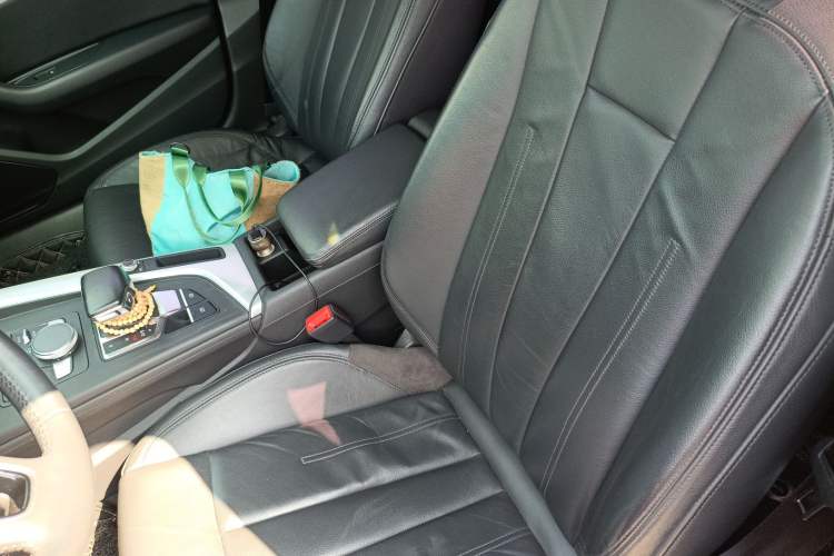 Used Audi A4L 2017 40 TFSI Fashion Model Left Front Seat
