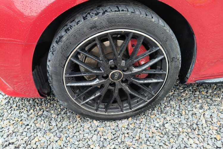 Used Audi A4L 2017 Plus 40 TFSI Ambition Model Left Front Wheel Hub