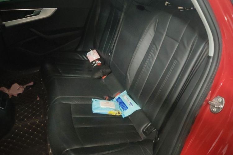 Used Audi A4L 2017 40 TFSI Fashion Model Left Rear Seat