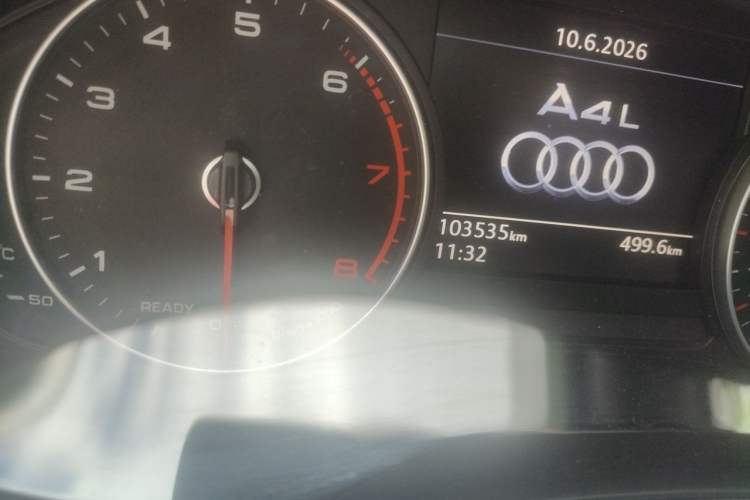 Used Audi A4L 2017 40 TFSI Ambition Edition Odometer Close Up