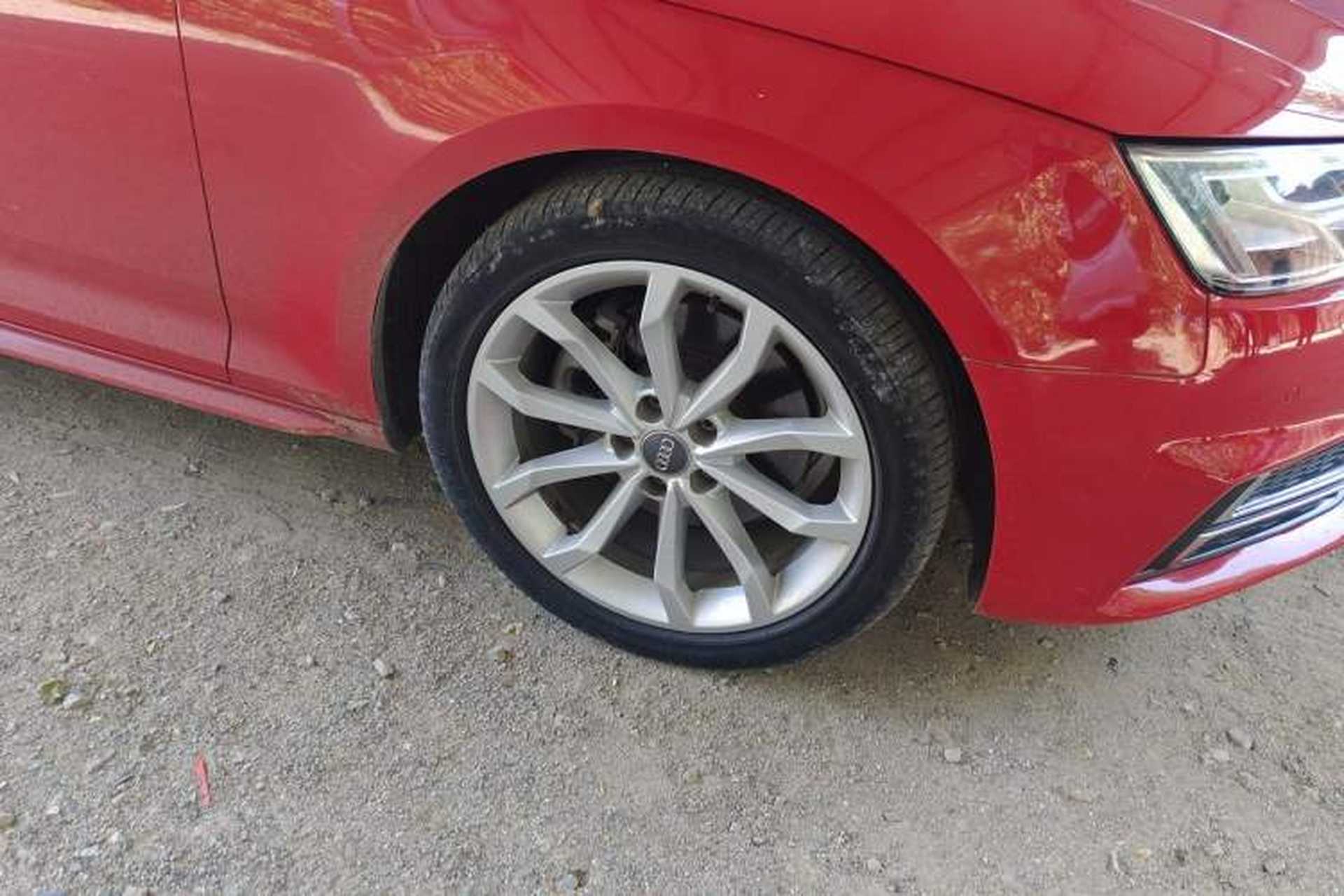 Used Audi A4L 2017 40 TFSI Style Edition Right Front Wheel Hub