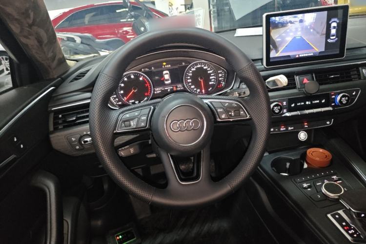 Used Audi A4L 2017 40 TFSI Fashion Model Steering Wheel