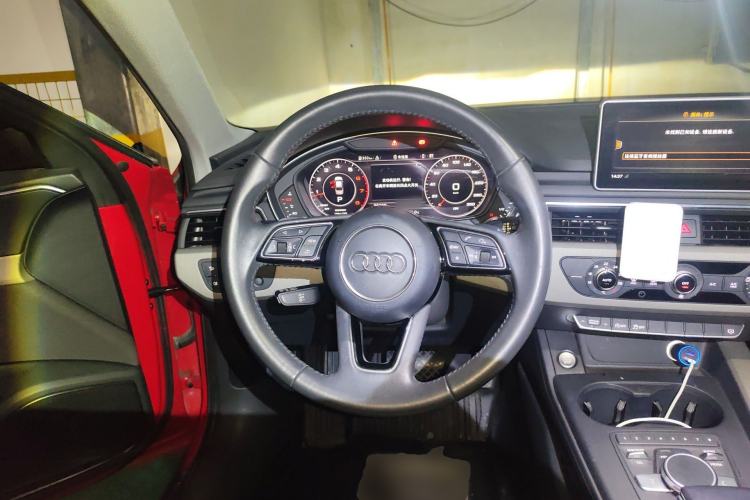 Used Audi A4L 2017 40 TFSI Ambition Edition Steering Wheel