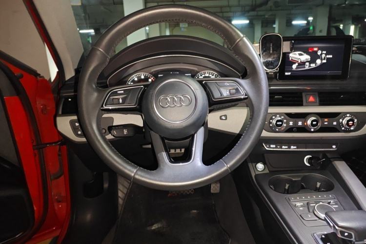Used Audi A4L 2017 40 TFSI Ambition Edition Steering Wheel