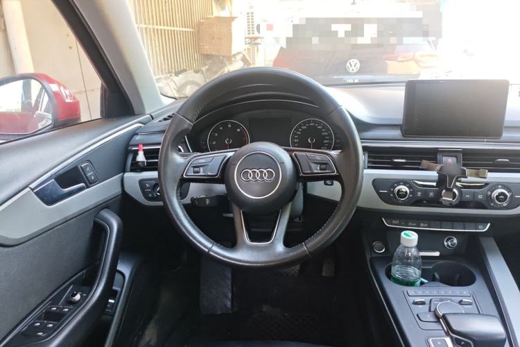 Used Audi A4L 2017 Plus 40 TFSI Ambition Model Steering Wheel