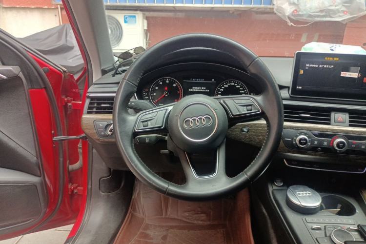 Used Audi A4L 2017 40 TFSI Ambition Edition Steering Wheel