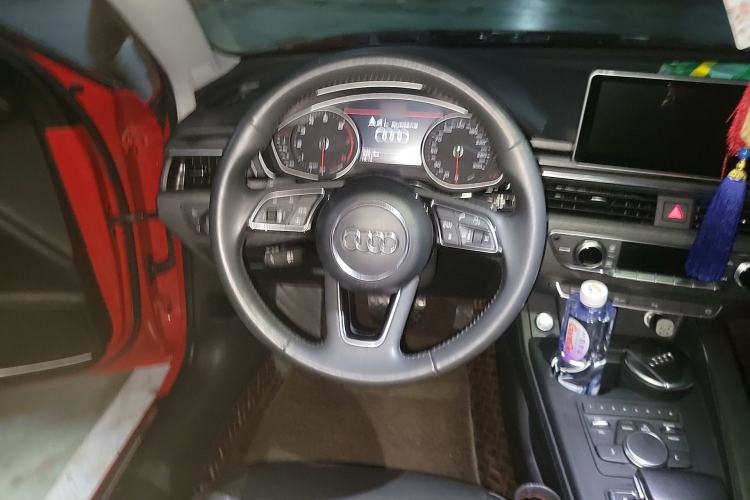 Used Audi A4L 2017 45 TFSI quattro Sport Edition Steering Wheel