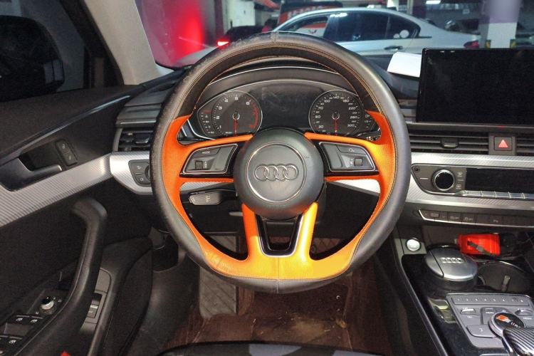 Used Audi A4L 2017 40 TFSI Fashion Model Steering Wheel