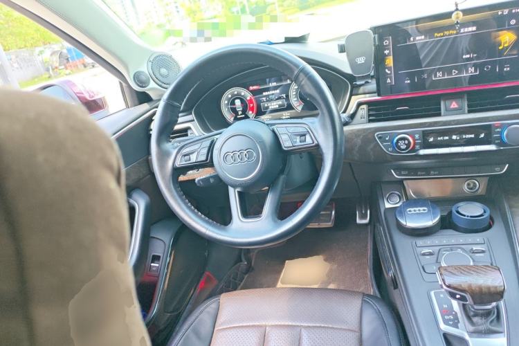 Used Audi A4L 2017 40 TFSI Fashion Model Steering Wheel