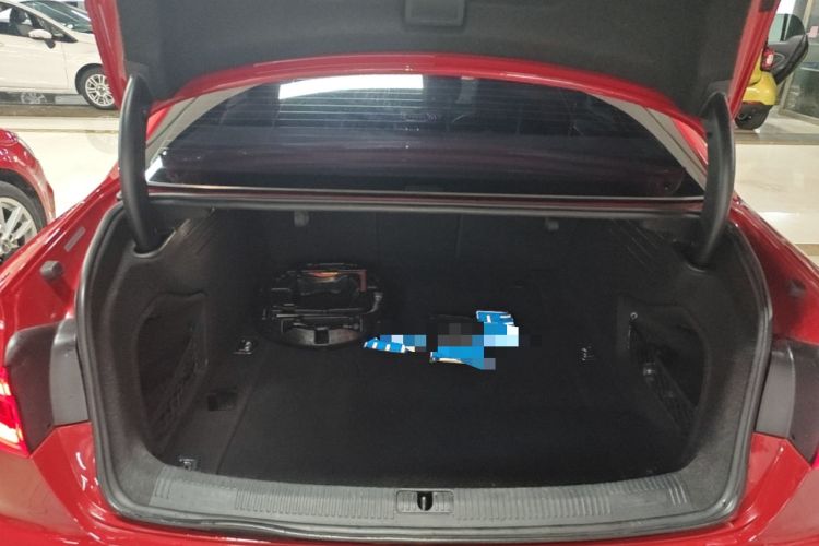 Used Audi A4L 2017 40 TFSI Fashion Model Trunk