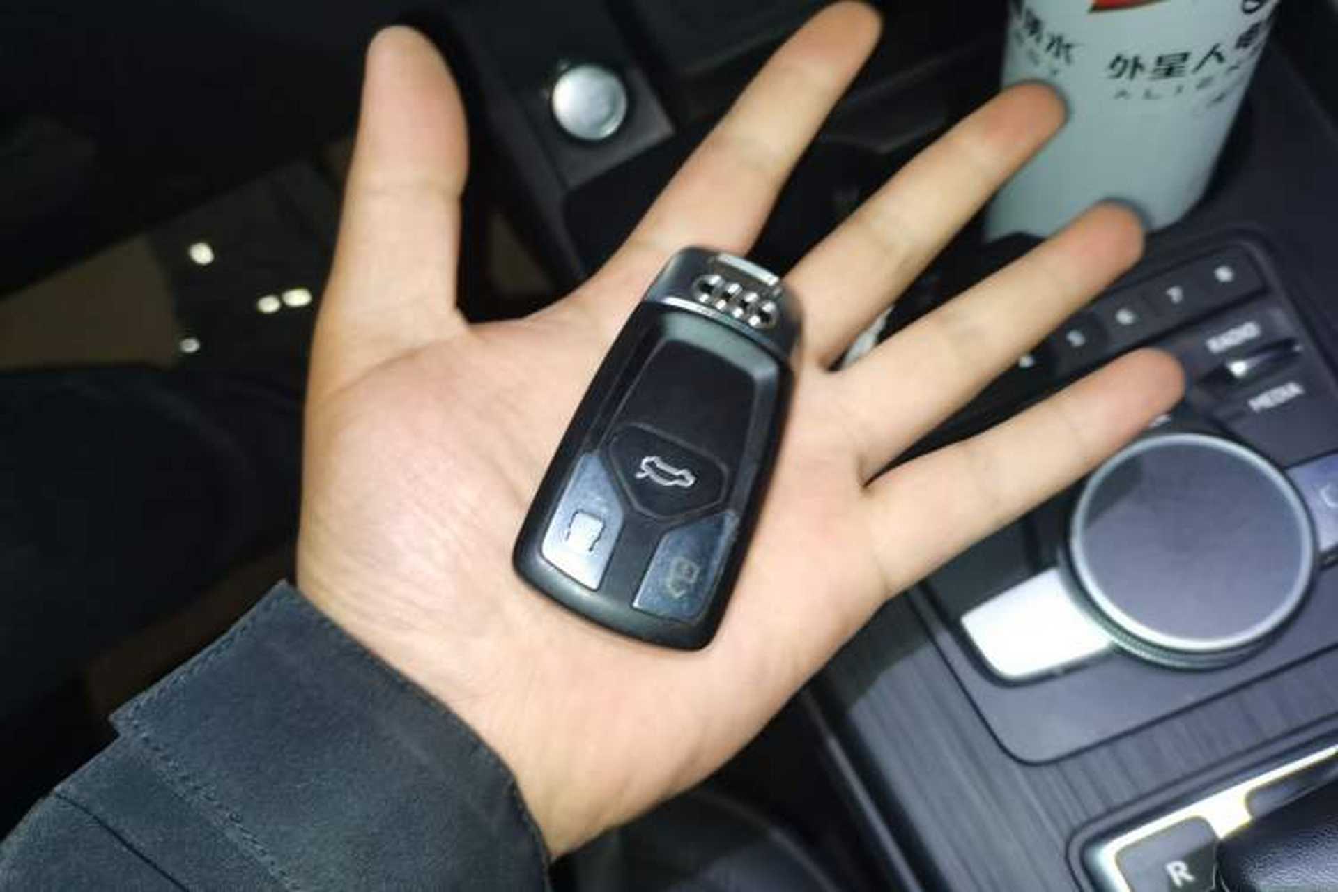 Used Audi A4L 2017 40 TFSI Fashion Model Vehicle Key