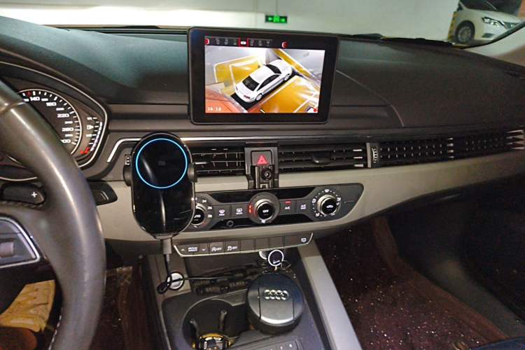 Used Audi A4L 2017 Plus 40 TFSI Ambition Model Audio And AC Panel