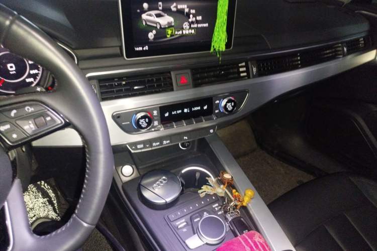 Used Audi A4L 2017 Plus 40 TFSI Sport Model Audio And AC Panel