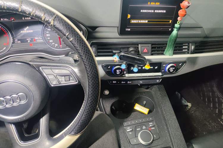 Used Audi A4L 2017 40 TFSI Fashion Model Audio And AC Panel