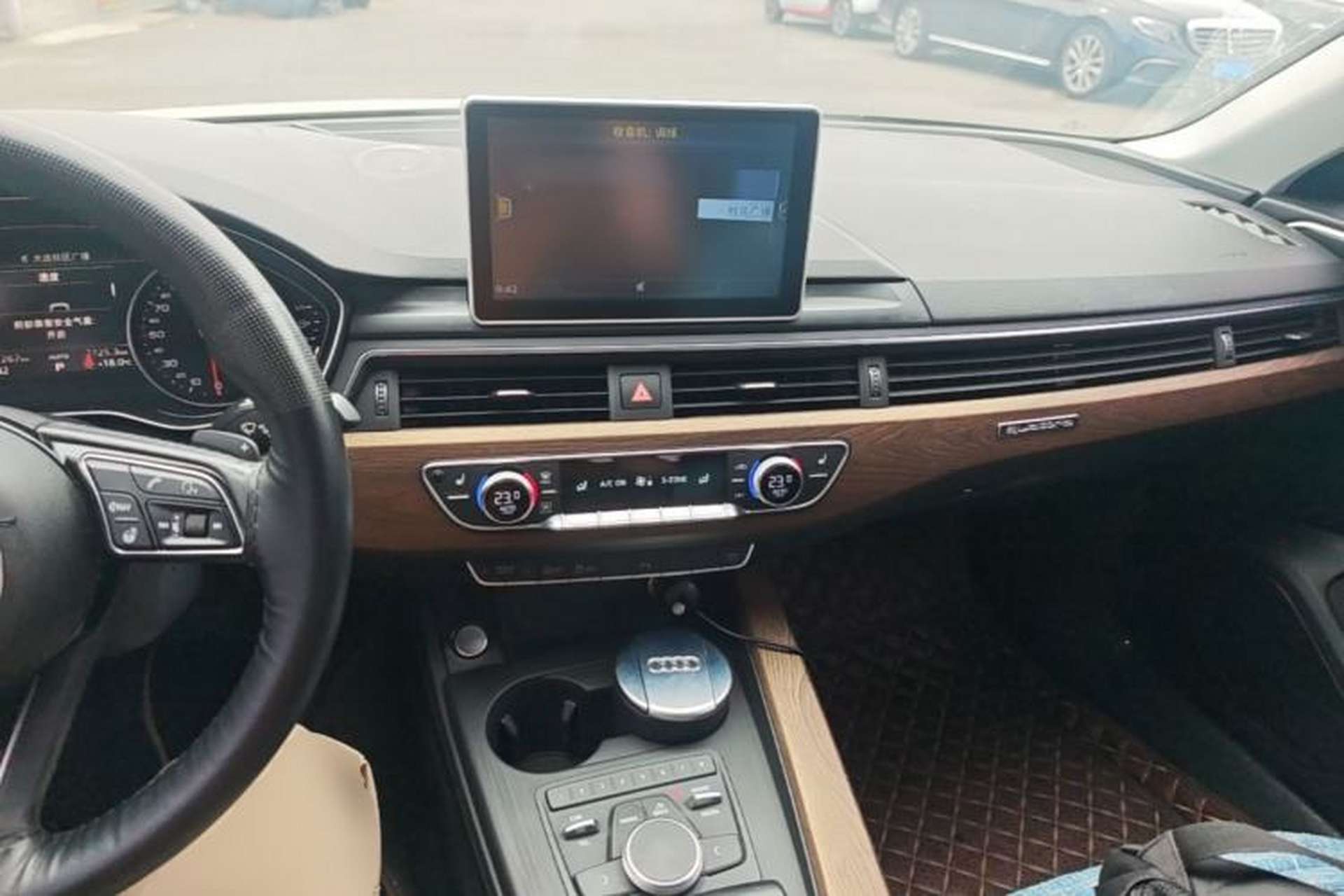 Used Audi A4L 2017 40 TFSI Fashion Model Center Console