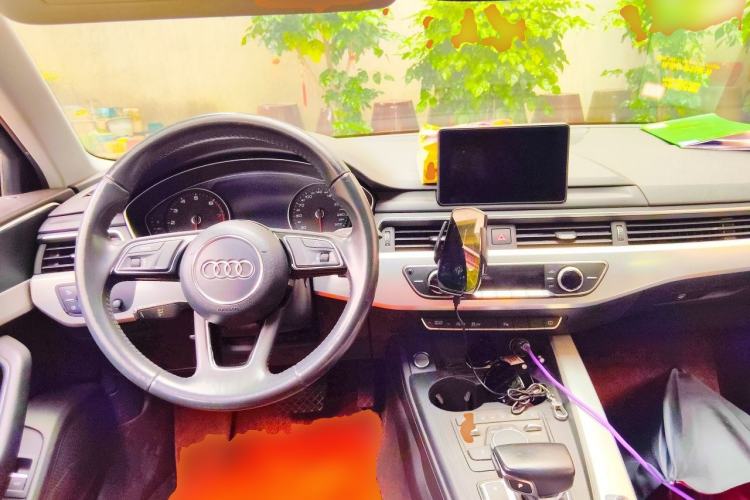 Used Audi A4L 2017 40 TFSI Fashion Model Center Console