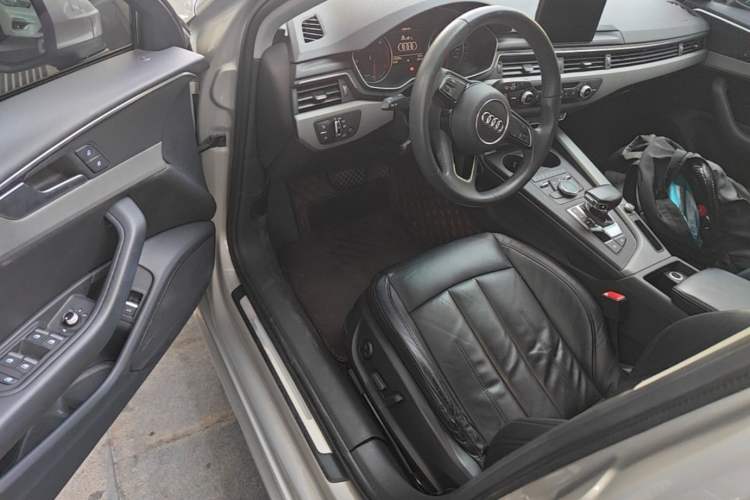 Used Audi A4L 2017 40 TFSI Ambition Edition Driver Seat
