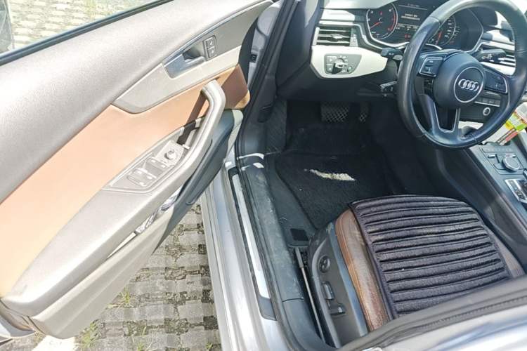 Used Audi A4L 2017 40 TFSI Ambition Edition Driver Seat