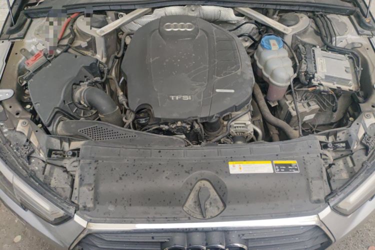 Used Audi A4L 2017 40 TFSI Fashion Model Engine Bay