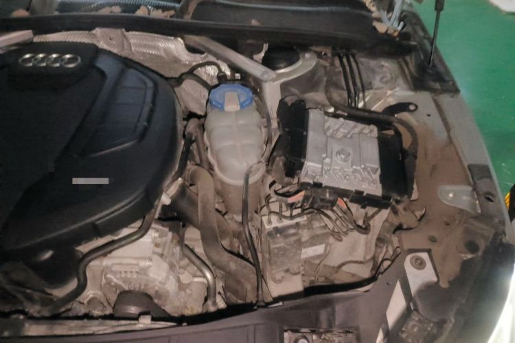 Used Audi A4L 2017 Plus 45 TFSI quattro Sport model Engine Bay Left