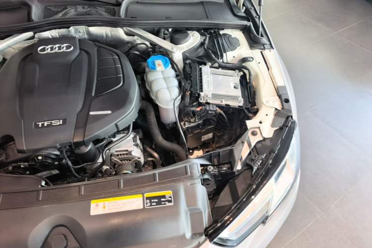 Used Audi A4L 2017 40 TFSI Ambition Edition Engine Bay Left
