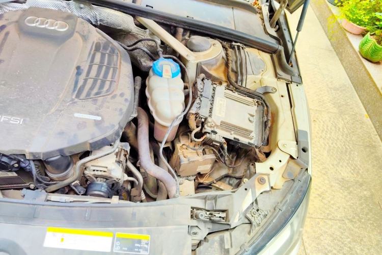 Used Audi A4L 2017 40 TFSI Fashion Model Engine Bay Left