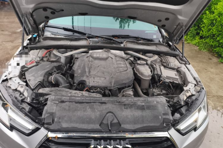 Used Audi A4L 2017 40 TFSI Ambition Edition Engine Bay